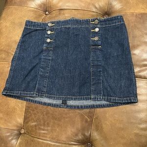 Abercrombie & Fitch Jean skirt. Size 6.